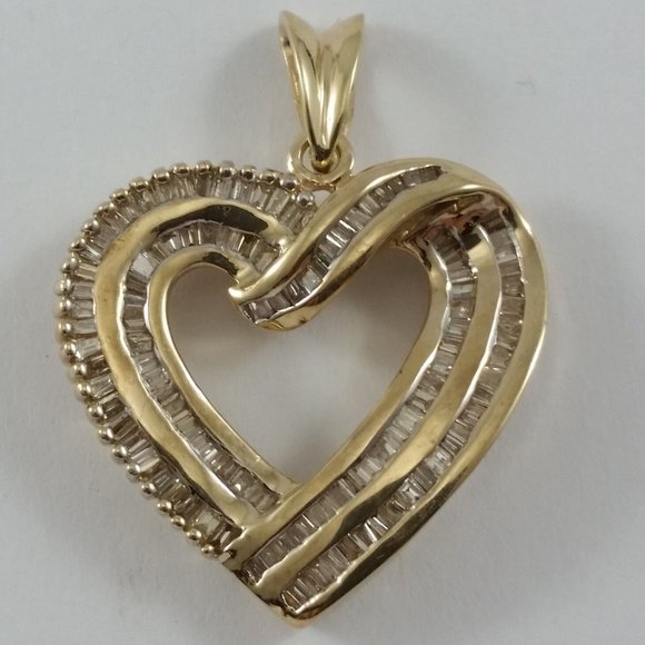 Beautiful 14K Karat Solid Yellow Gold Heart Charm Pendant With Diamonds - Nice!